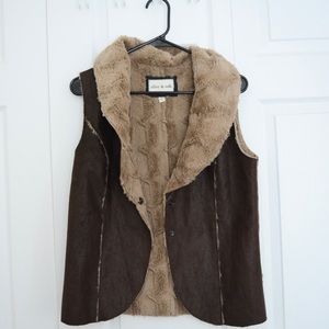 Olive & Oak fluffy vest